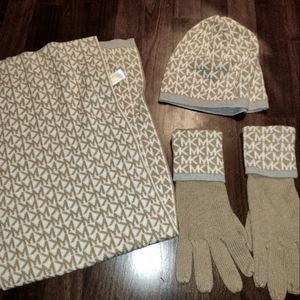 Michael kors scarf, hat, glove set